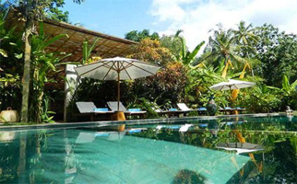 Cili Emas Oceanside Resort Tejakula Kültér fotó